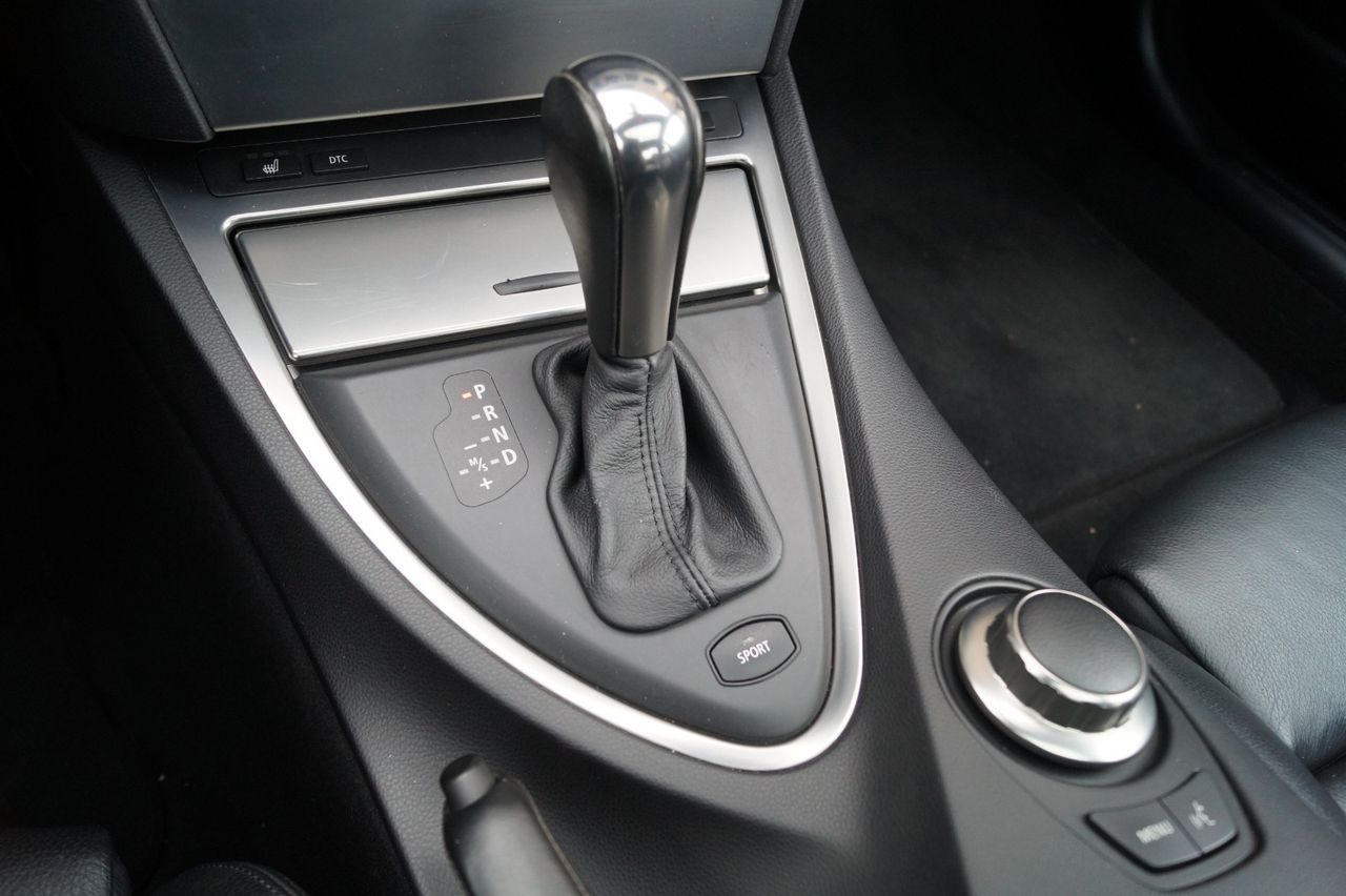 BMW Série 6- 630I C.C/Navi/Soltak/Shine/Mémoire/HUD/Keyless/PDC++