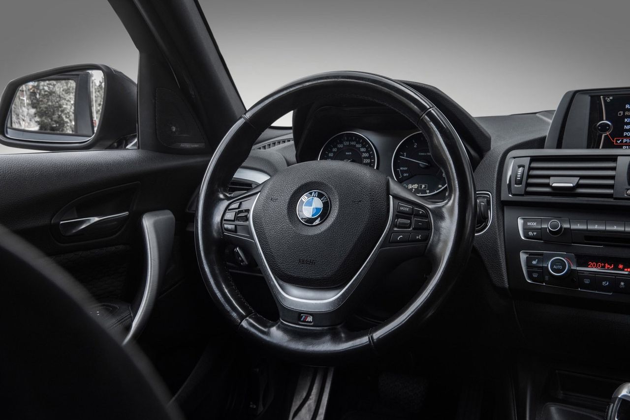 BMW Série 1 -118D Aut M – Sport Shadowline S. Understell Croisière Harman