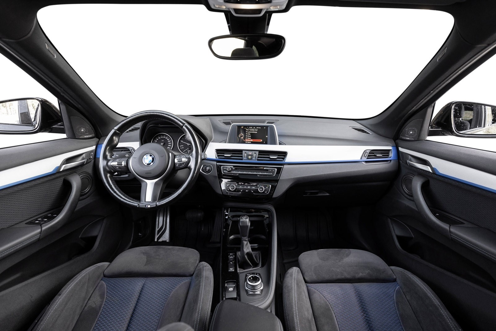 BMW X1 -xDrive18d AUT M-SPORT/Harman&Kardon/H.Fix/Pano/Dab++