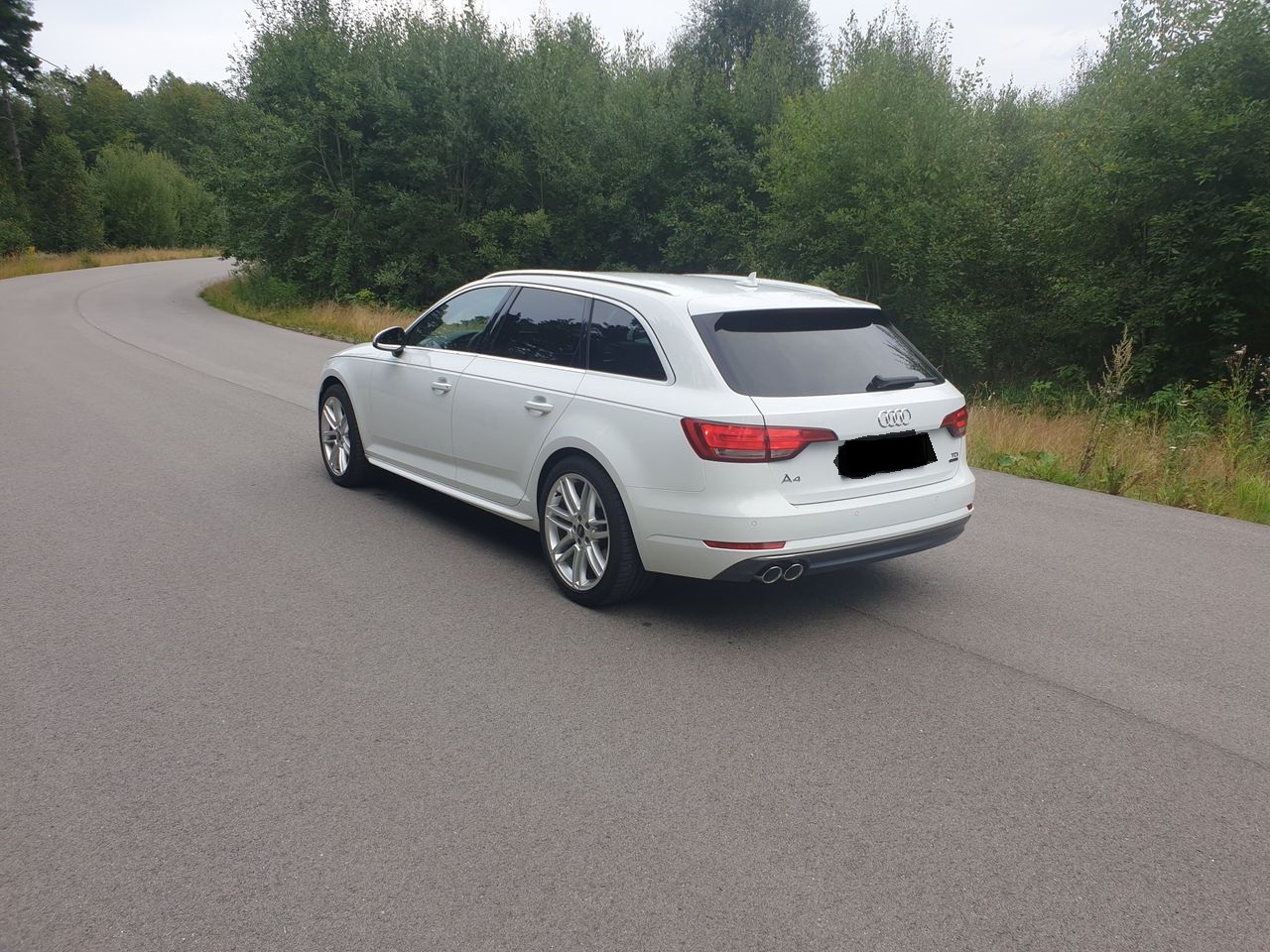 Audi A4 Avant 2.0 TDI 190ch quattro, cuir