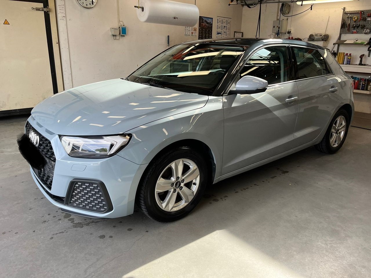 A1 30 TFSI, mi-bras, chaleur miroir, capteur inverse