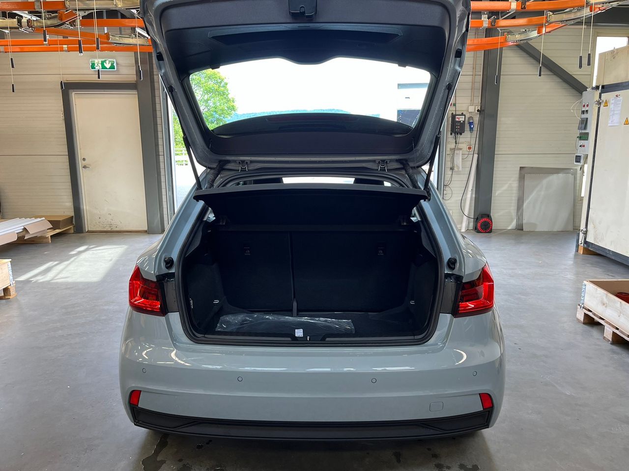 A1 30 TFSI, mi-bras, chaleur miroir, capteur inverse