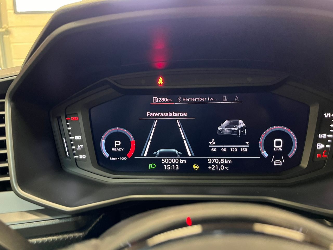 A1 30 TFSI, mi-bras, chaleur miroir, capteur inverse