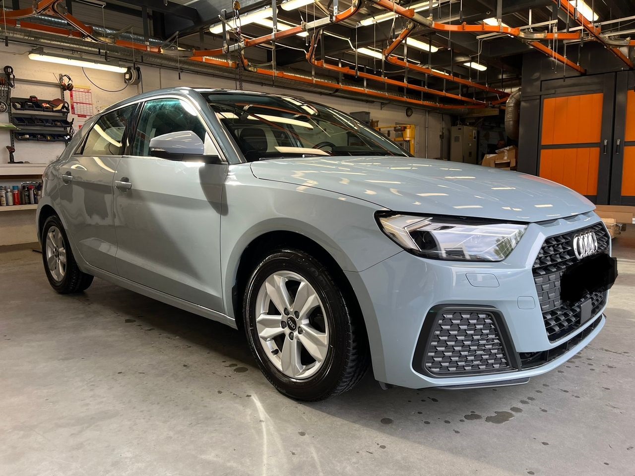 A1 30 TFSI, mi-bras, chaleur miroir, capteur inverse
