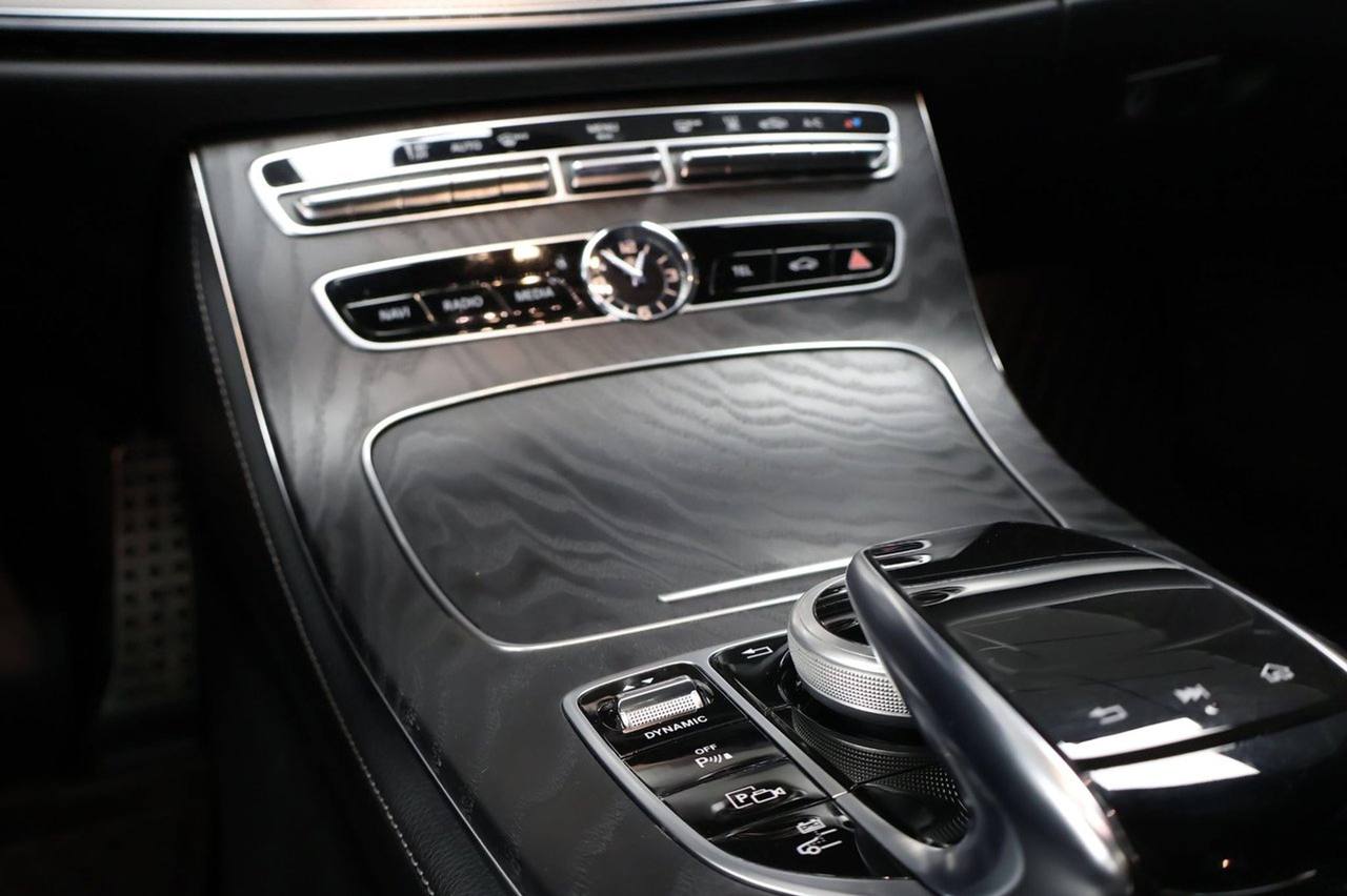 Mercedes-Benz Classe E 300 de G-tronic