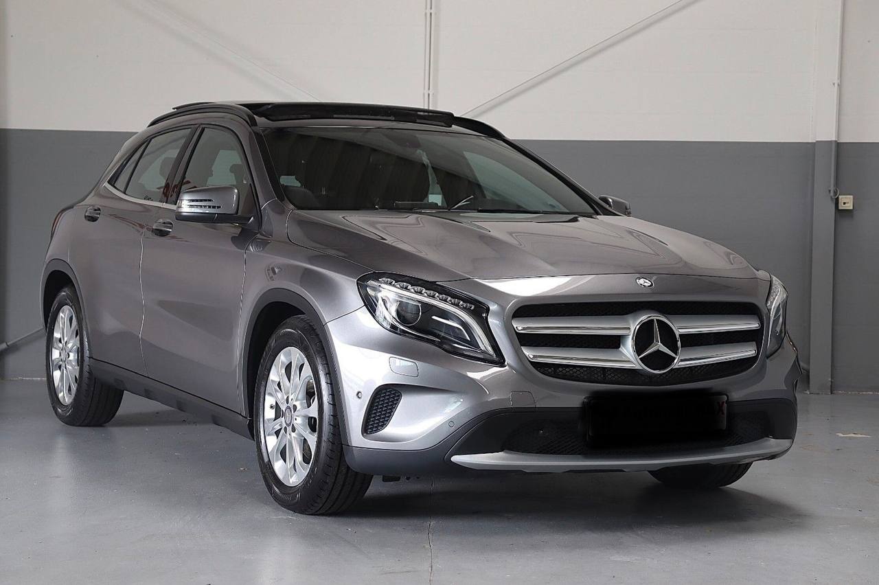 Mercedes-Benz GLA 200