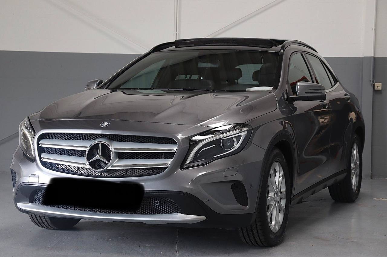 Mercedes-Benz GLA 200