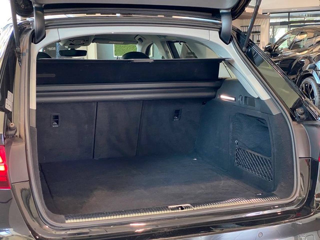 Audi A4 40 TDI S-line