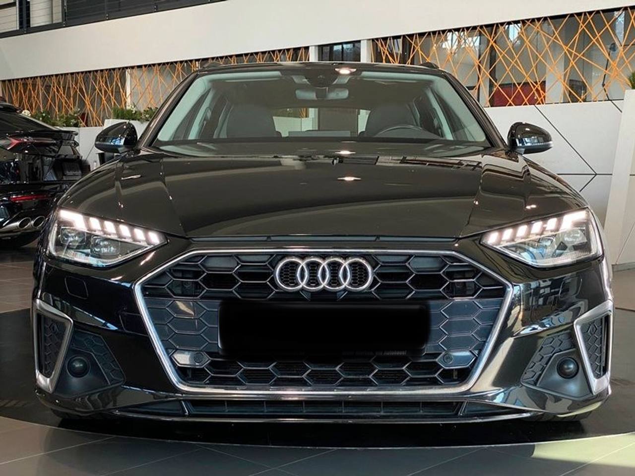 Audi A4 40 TDI S-line