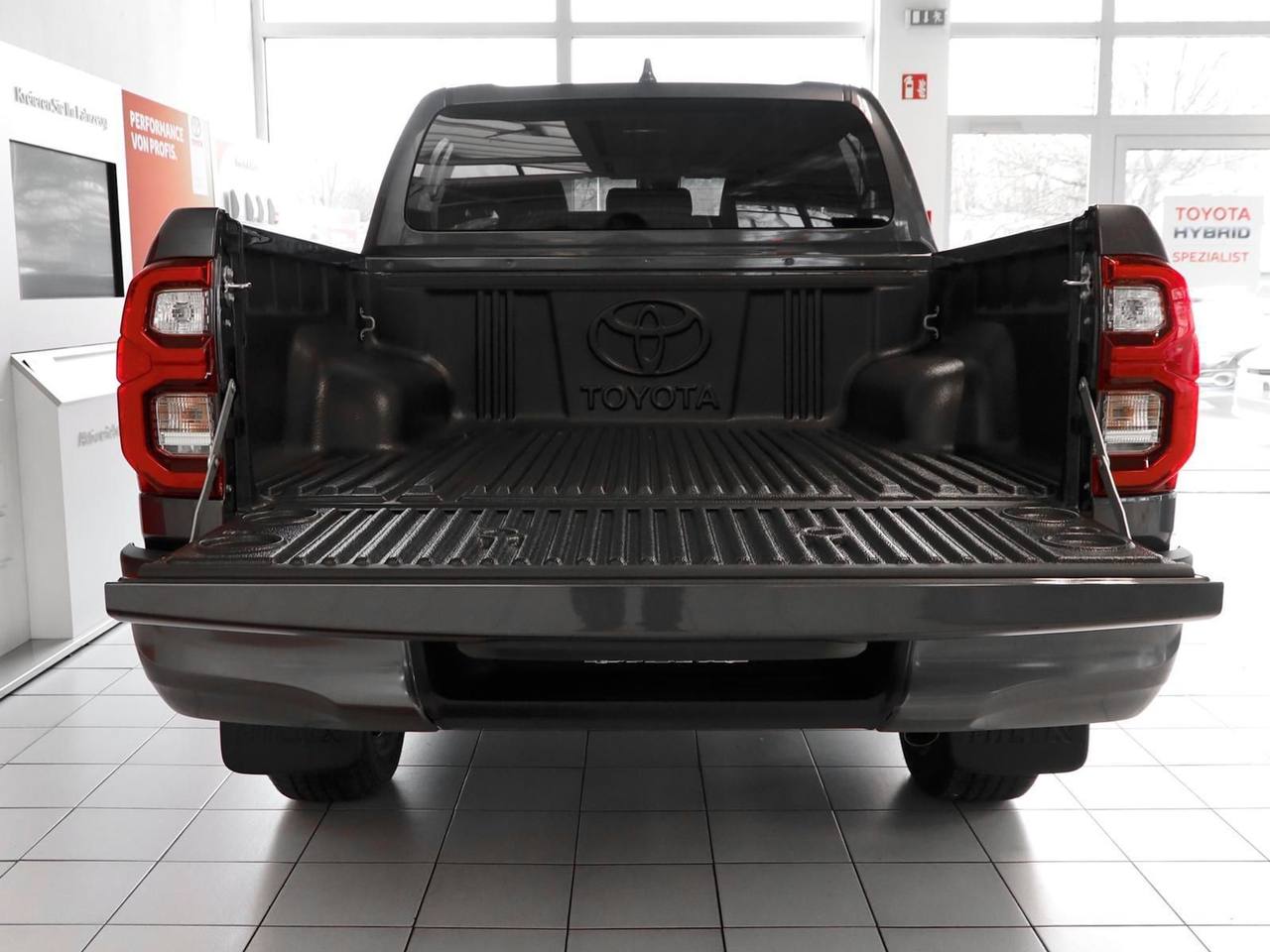 Toyota Hilux 2.8