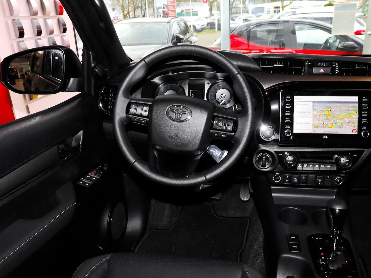 Toyota Hilux 2.8