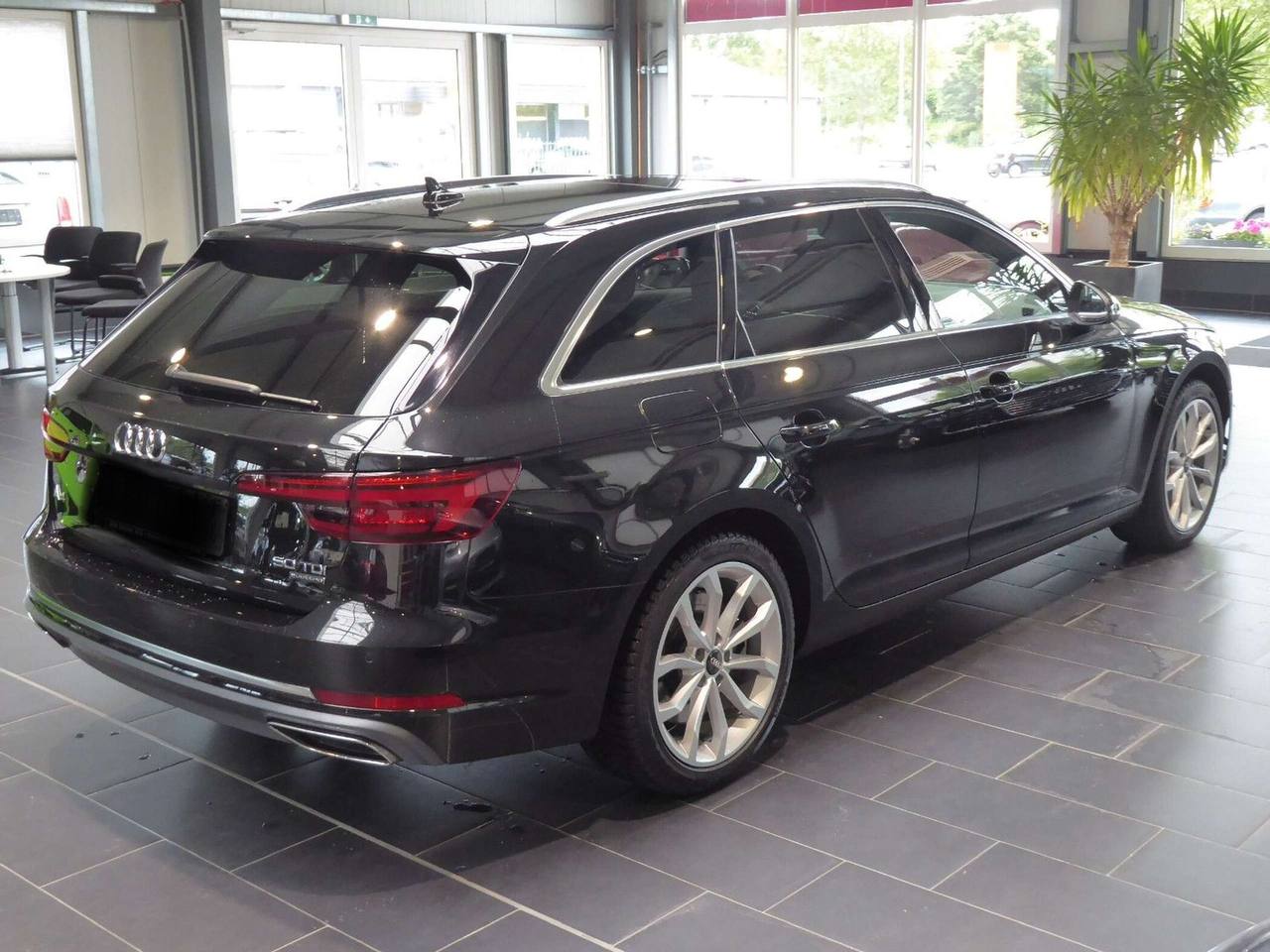 Audi A4 50 TDI quattro Tiptronic