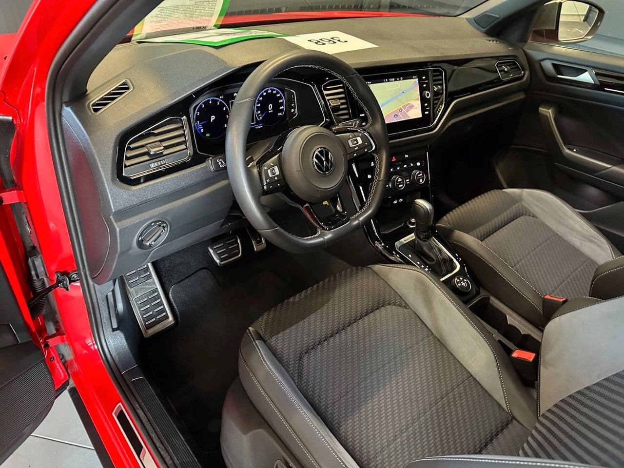 Volkswagen T-Roc R 4Motion