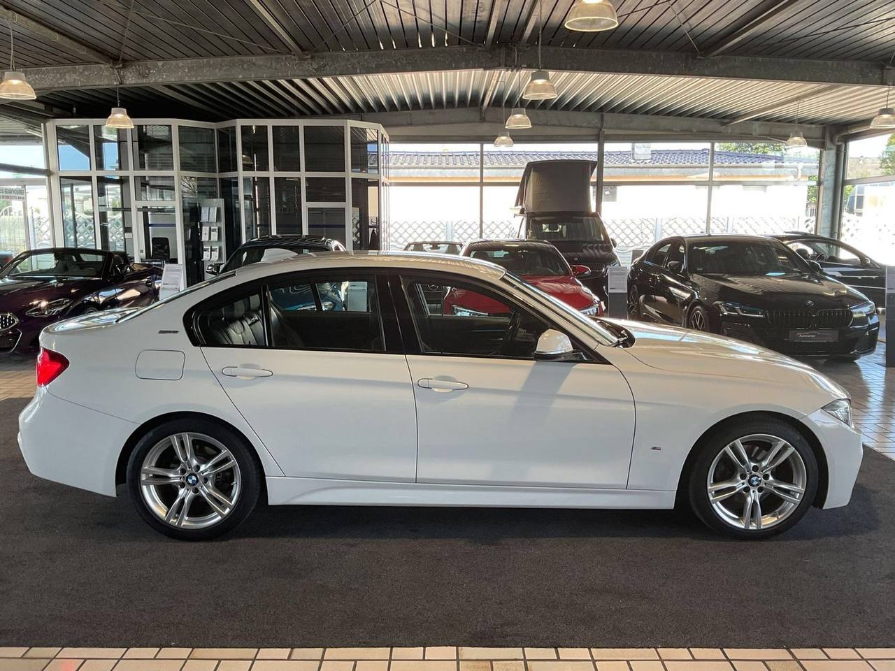 BMW Série 3 – 330e