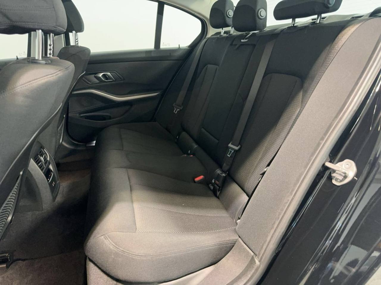 BMW Série 3 – 318i Advantage