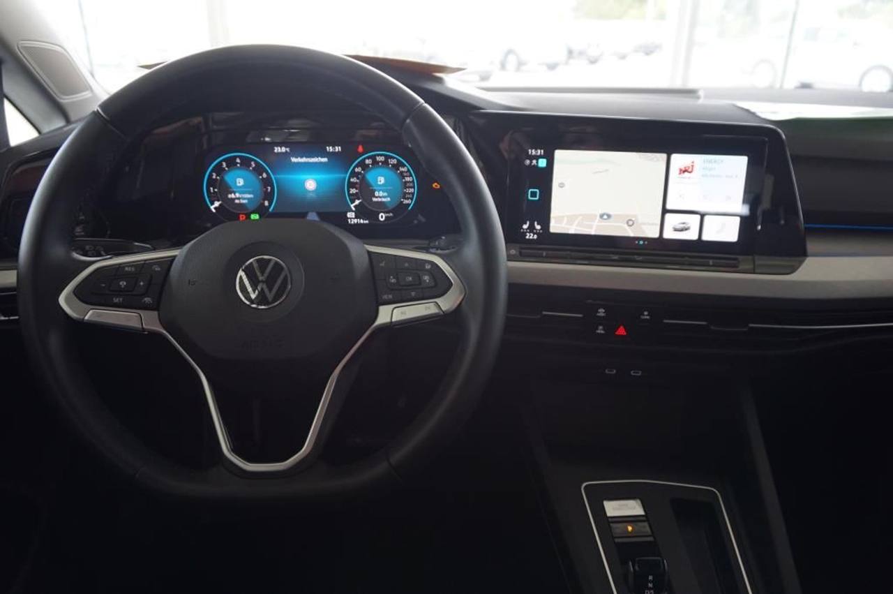 Volkswagen Golf 1.5 eTSI DSG