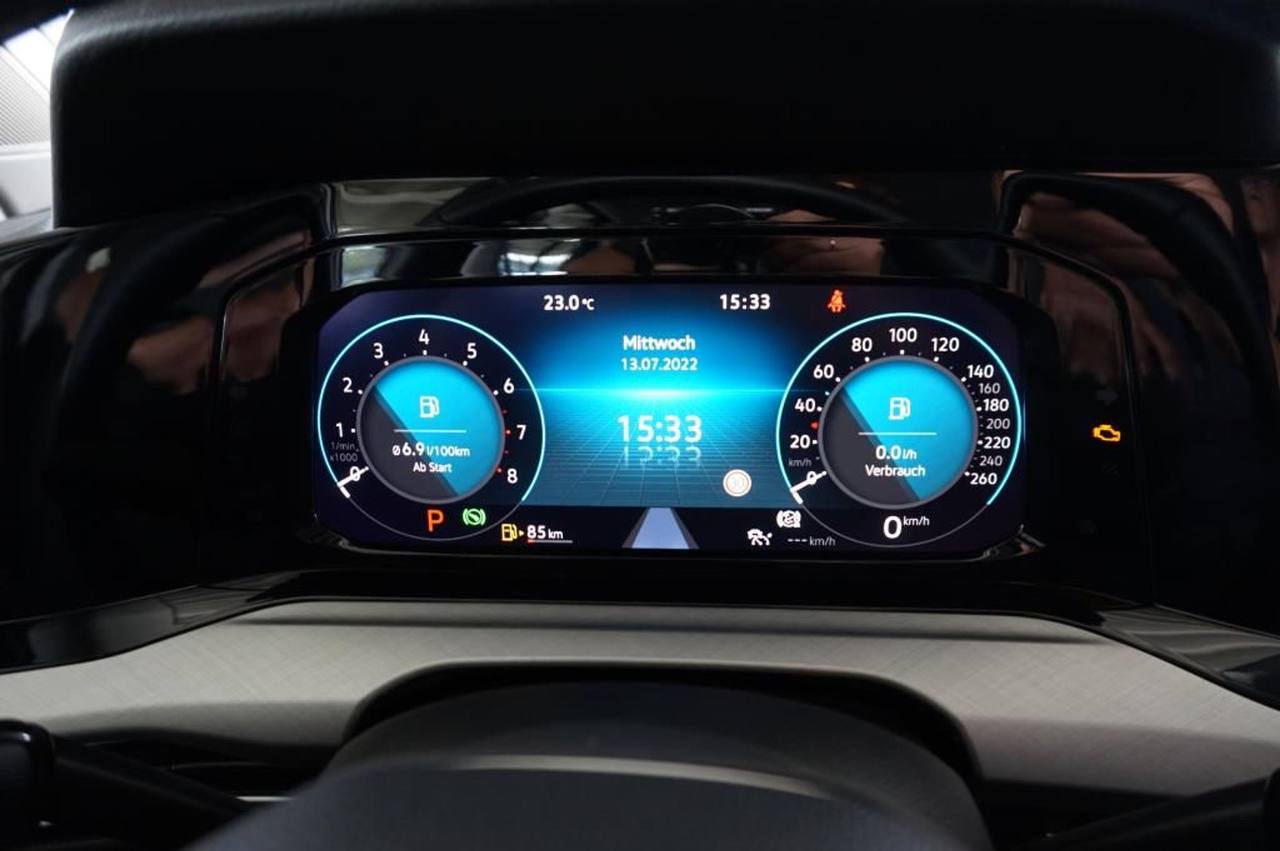 Volkswagen Golf 1.5 eTSI DSG