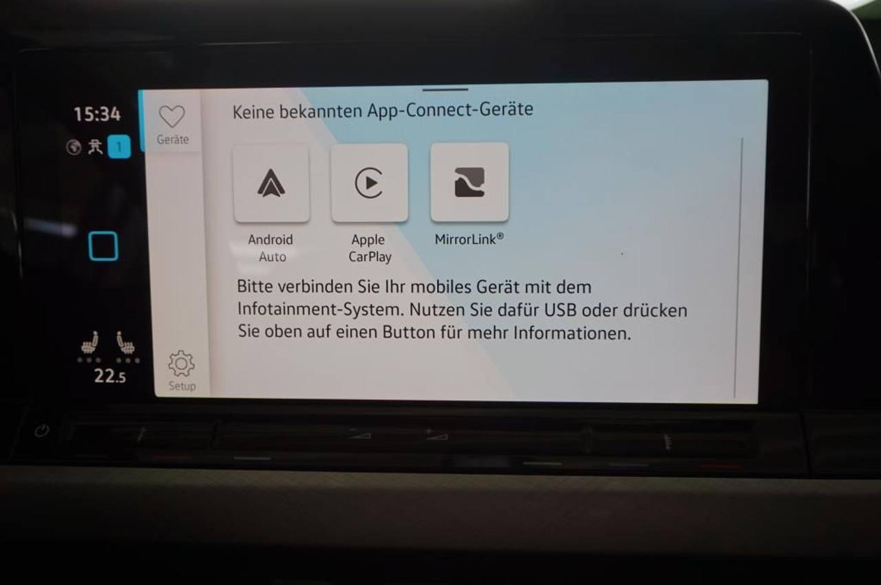Volkswagen Golf 1.5 eTSI DSG