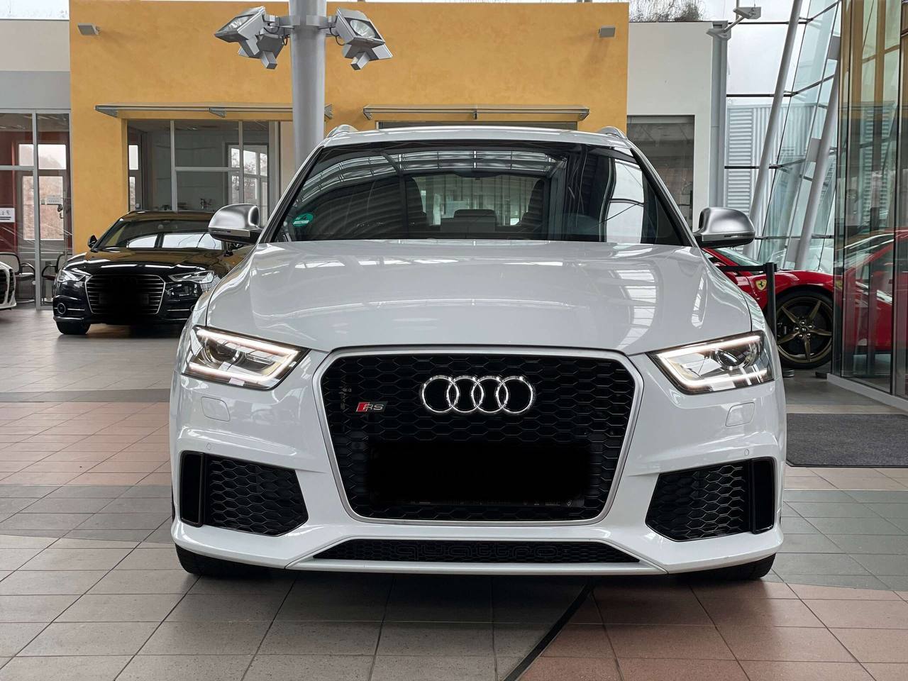 Audi RSQ3 2.5 TFSI quattro