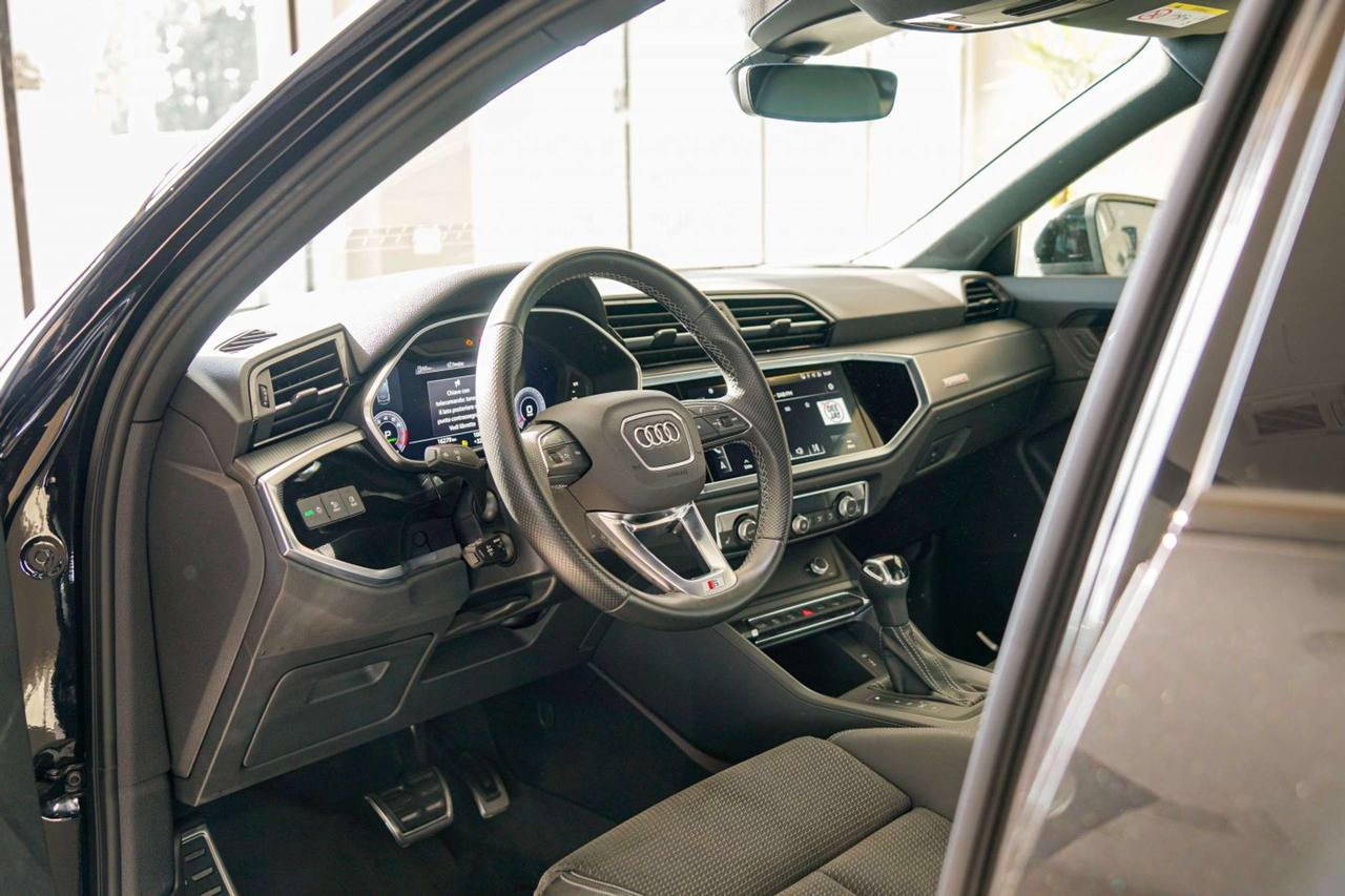 Audi Q3 40 TFSI quattro S tronic S-line Sportback