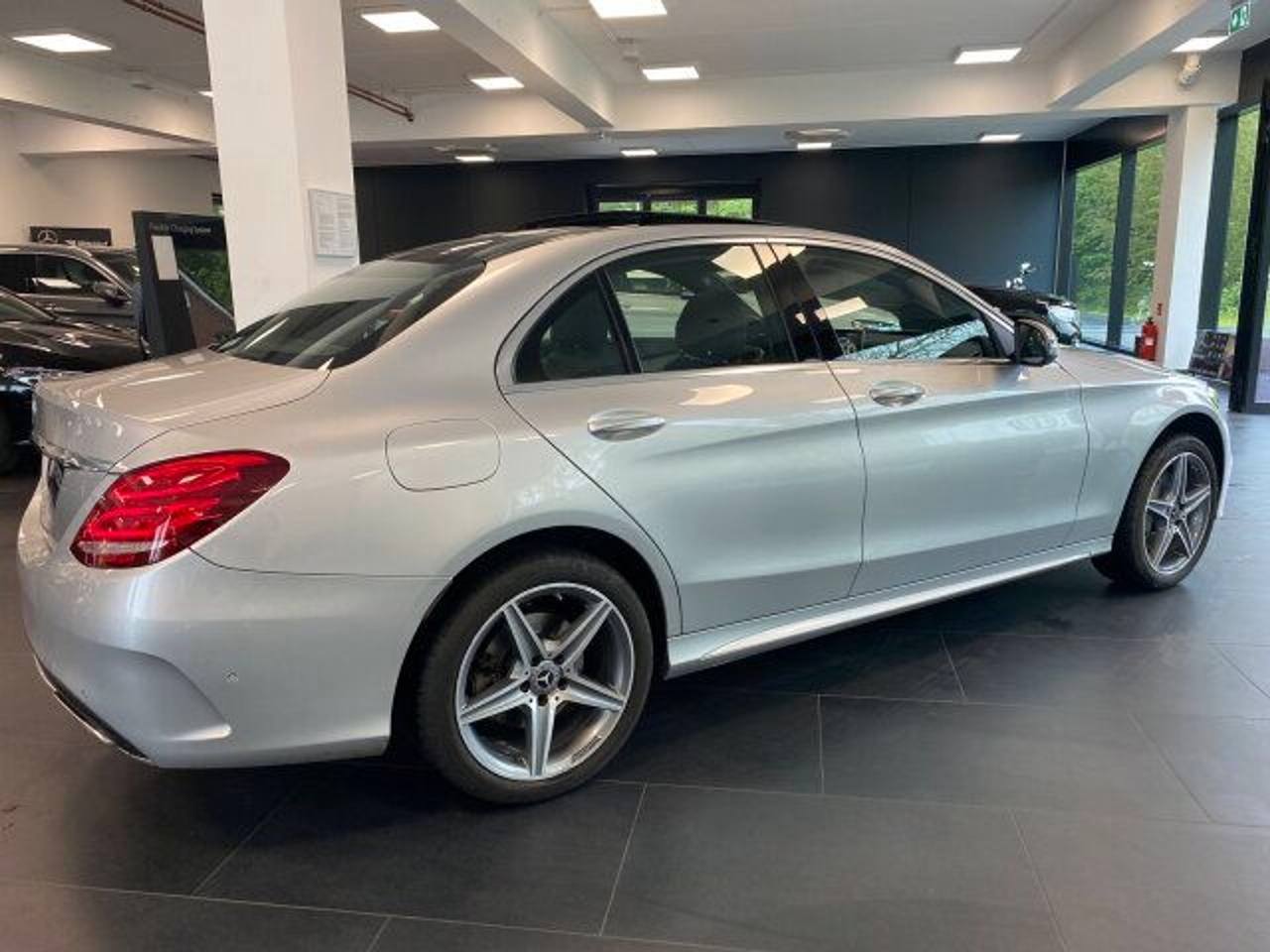 Mercedes-Benz Classe C400