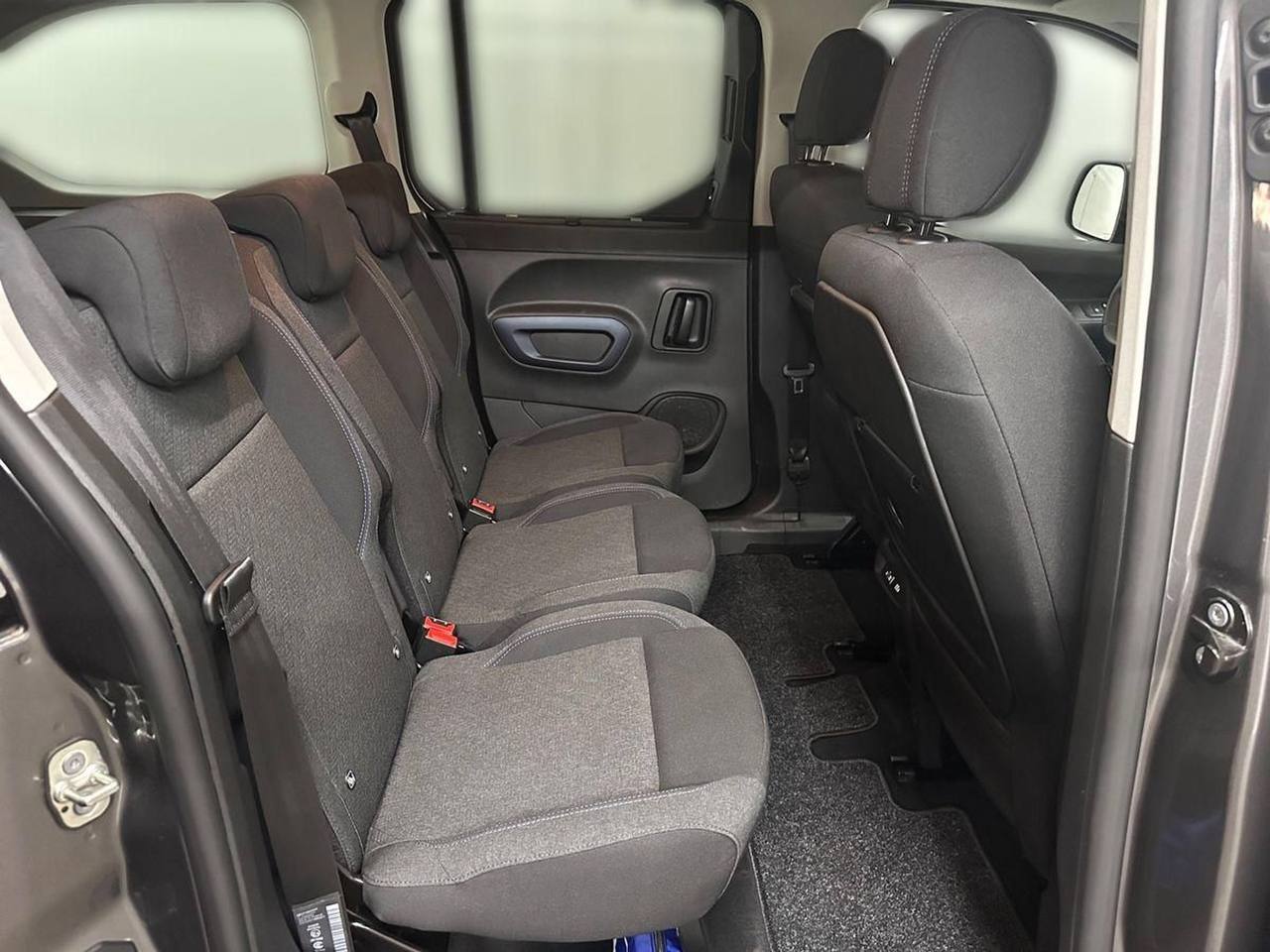 Peugeot Rifter 130 L2 EAT8 Allure
