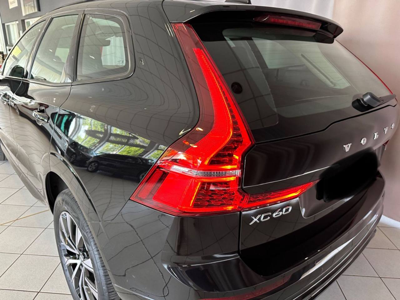 Volvo XC60 Dark Plus