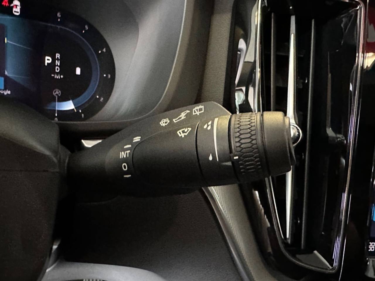 Volvo XC60 Dark Plus