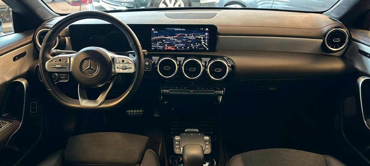 Mercedes-Benz CLA 200