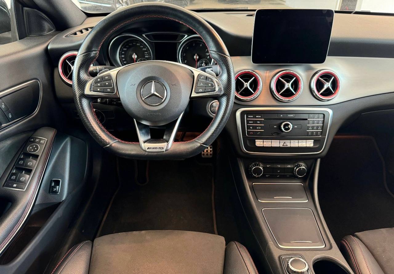 Mercedes-Benz CLA 220