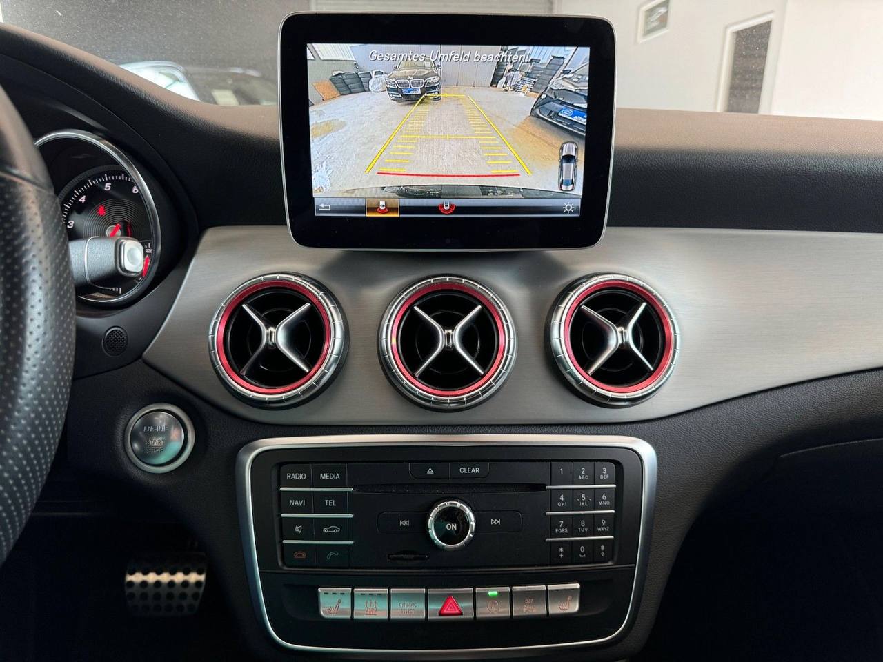 Mercedes-Benz CLA 220