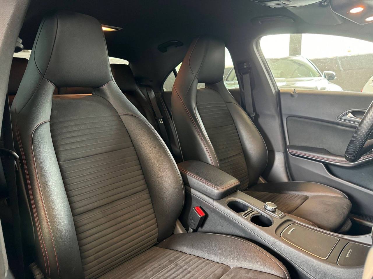 Mercedes-Benz CLA 220