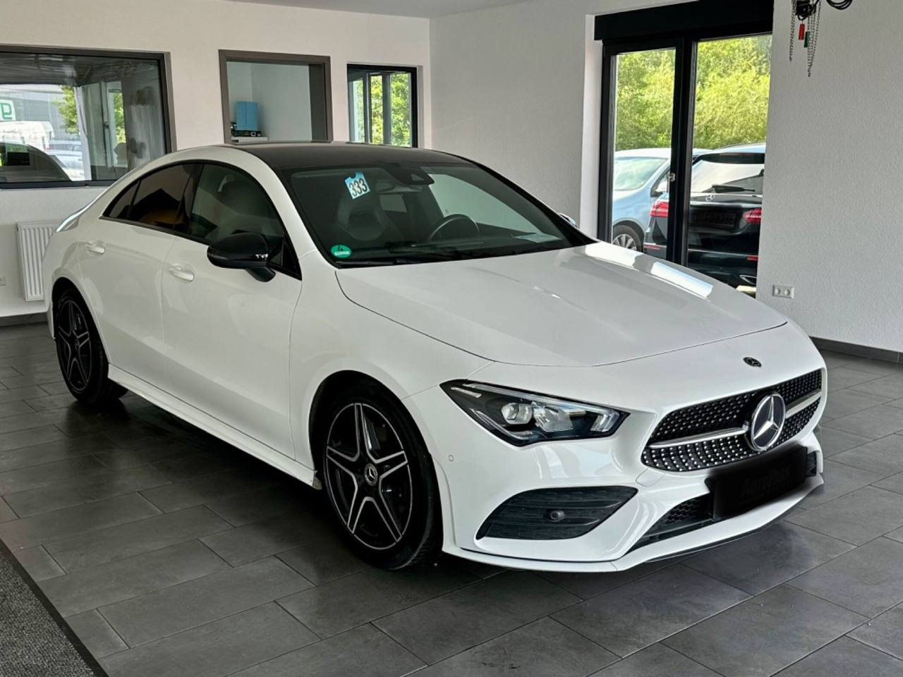 Mercedes-Benz CLA 180