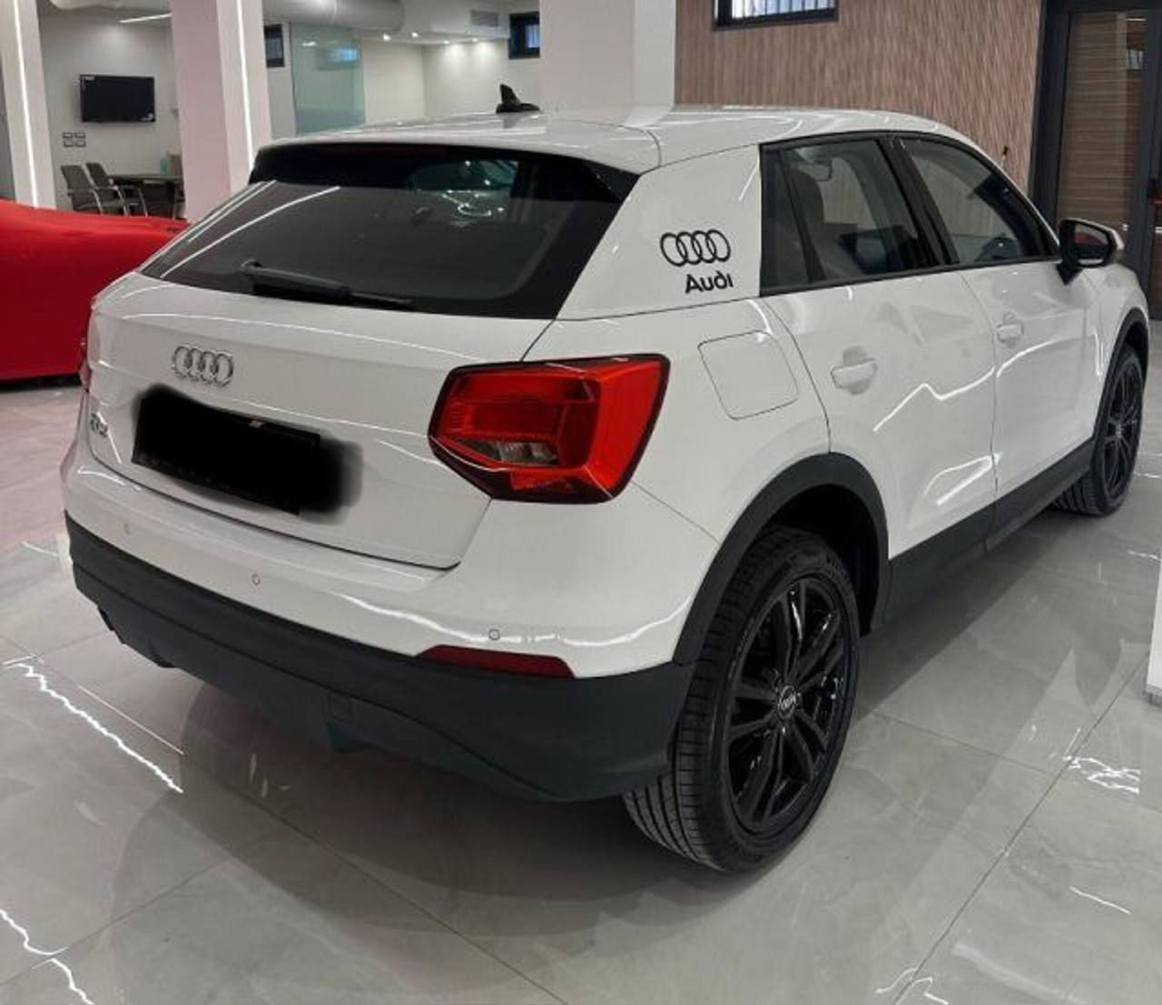 Audi Q2 35 TDI S tronic Business