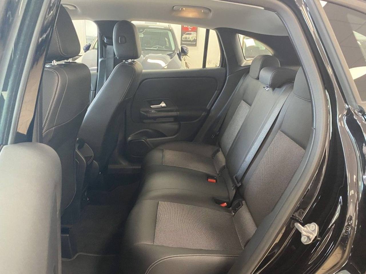 Mercedes-Benz GLA 180