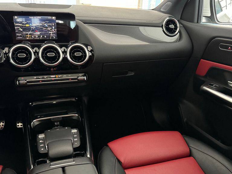 Mercedes-Benz GLA 200d