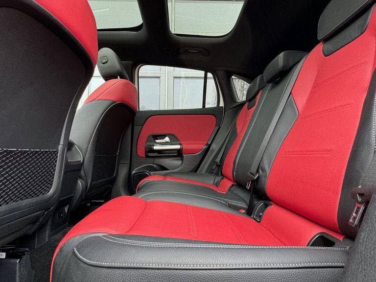 Mercedes-Benz GLA 200d
