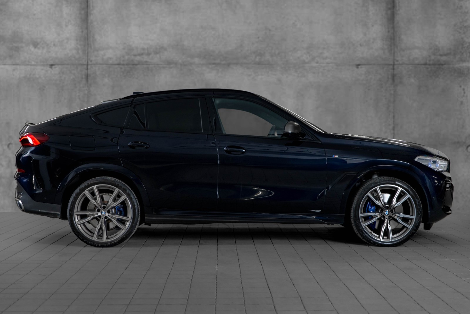 BMW X6 M50i V8 530HK /Français/Bowers & Wilkins/Webasto/Massage/Bouches