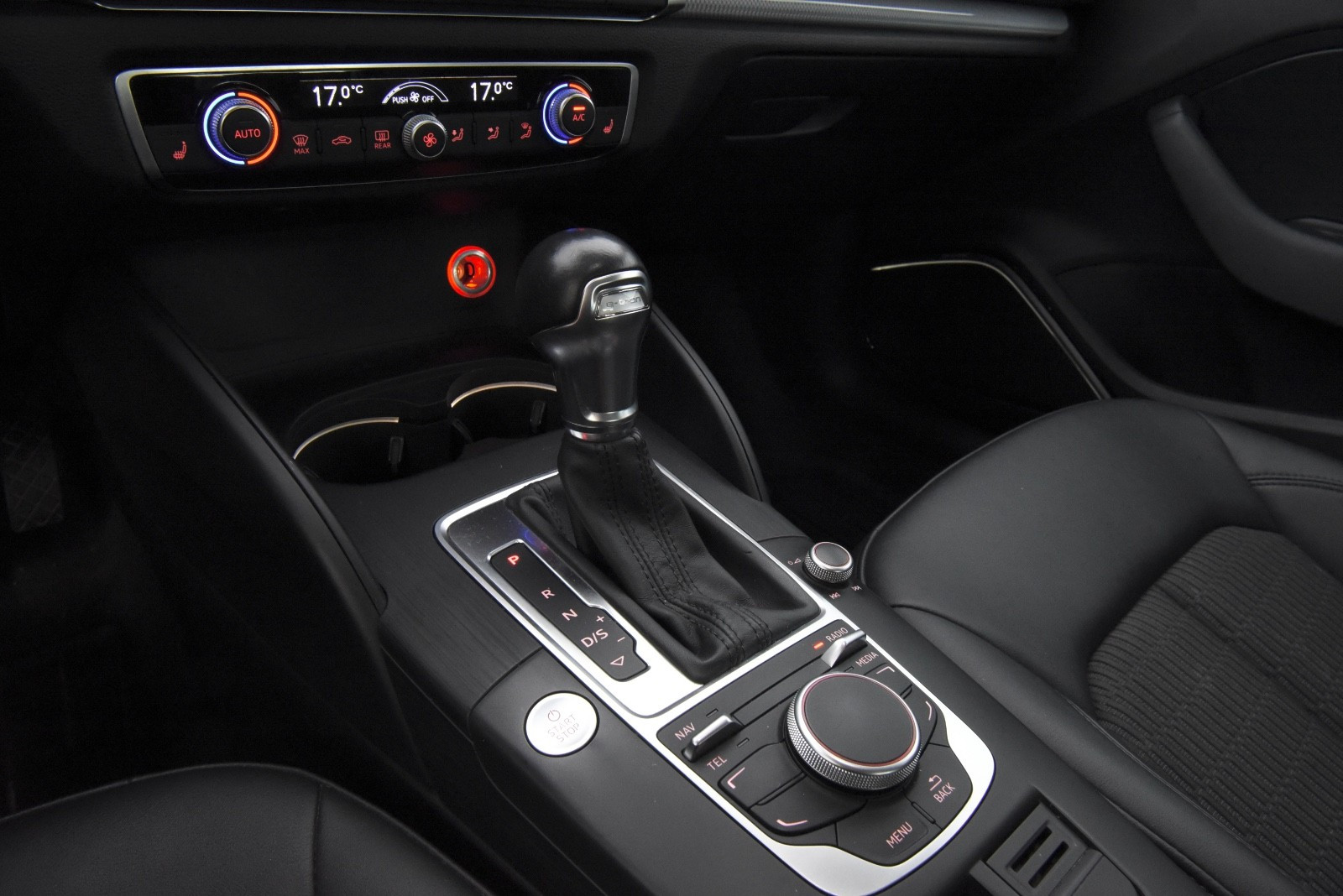 Audi A3 Sportback e-tron ACC/DELSKINN