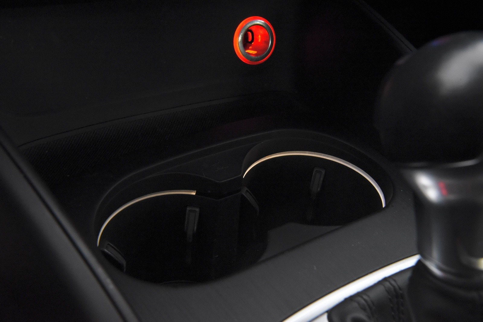 Audi A3 Sportback e-tron ACC/DELSKINN