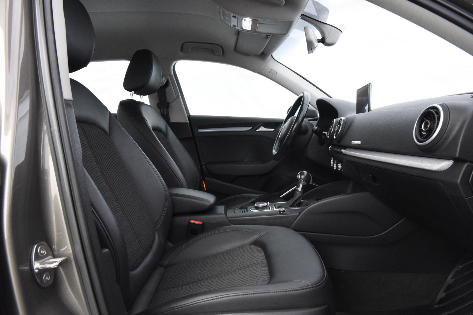 Audi A3 Sportback e-tron ACC/DELSKINN