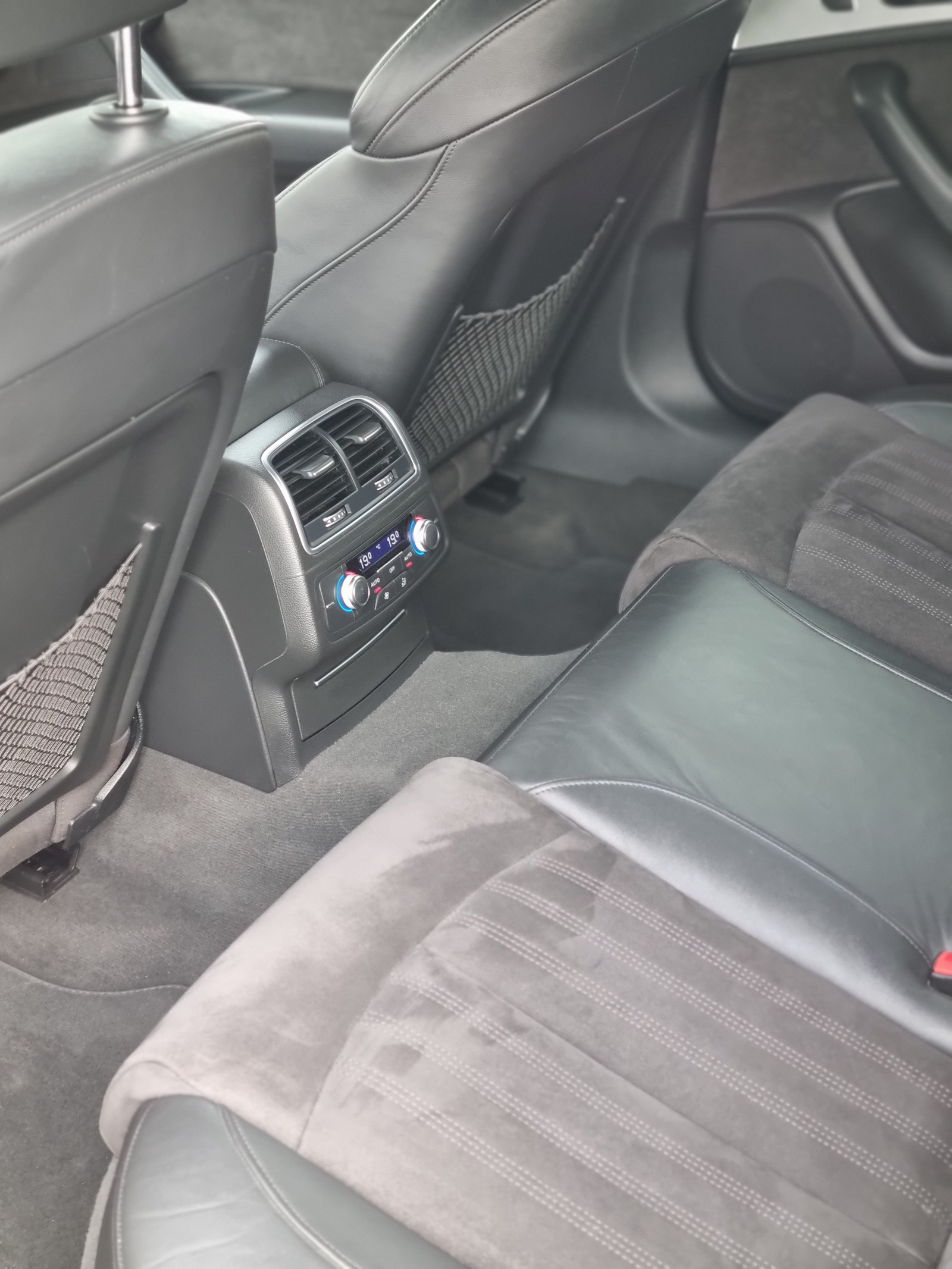 Audi A6 3.0 TDI V6 211 ch