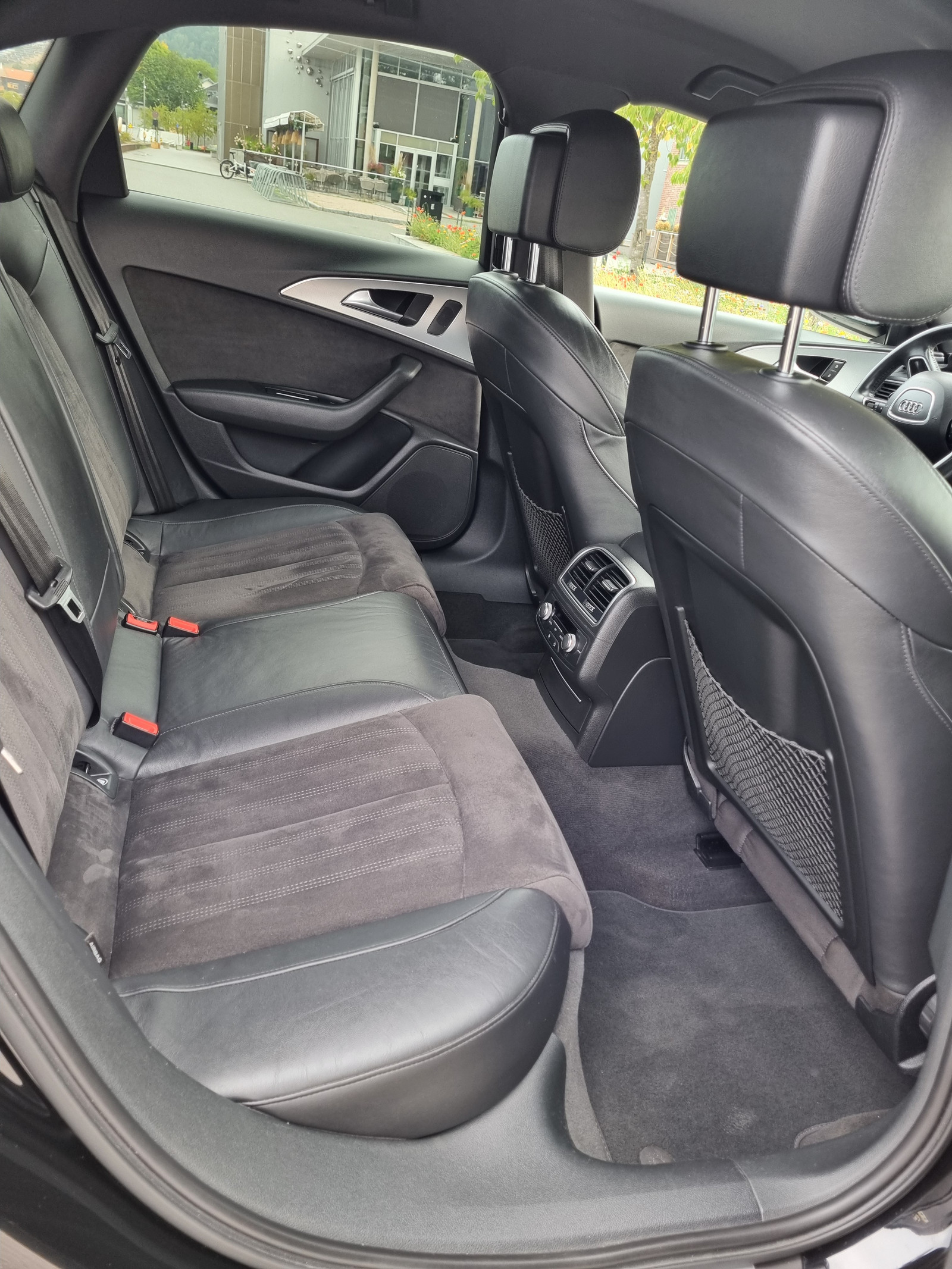 Audi A6 3.0 TDI V6 211 ch