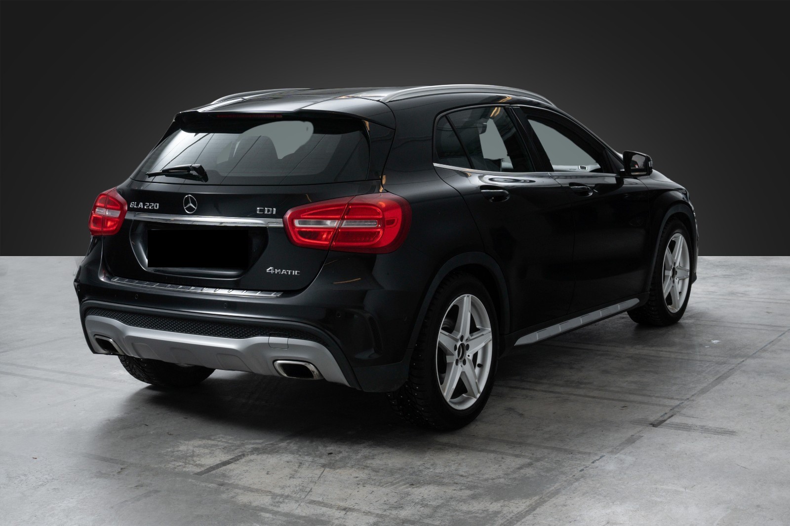 Mercedes-Benz GLA 220d 4-Matic