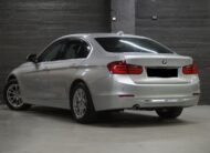 BMW Série 3- 316D (2.0l-116hp)/Ligne de Luxe/CC/Navi/Keyless/PDC ++