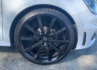 Belle Audi A1 avec la bonne combinaison de couleurs et S-Line!