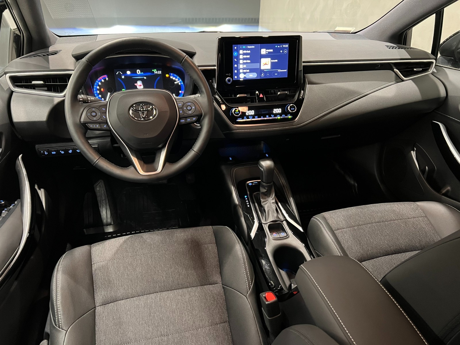 Toyota Corolla 1.8 HYBRIDE