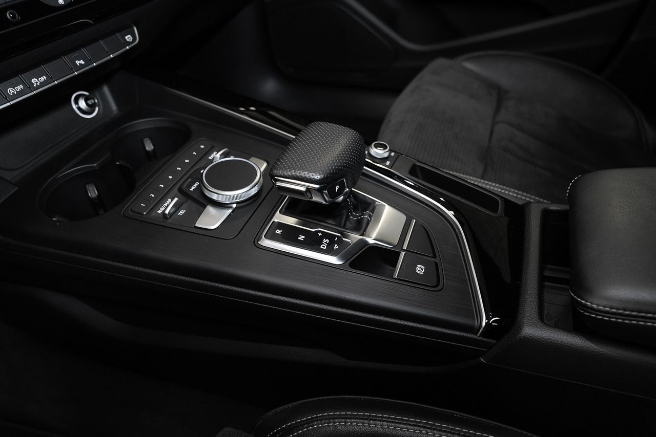 Audi A4 Sièges électriques S-Line 190cv