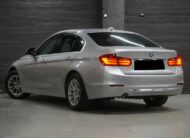 BMW Série 3- 316D (2.0l-116hp)/Ligne de Luxe/CC/Navi/Keyless/PDC ++