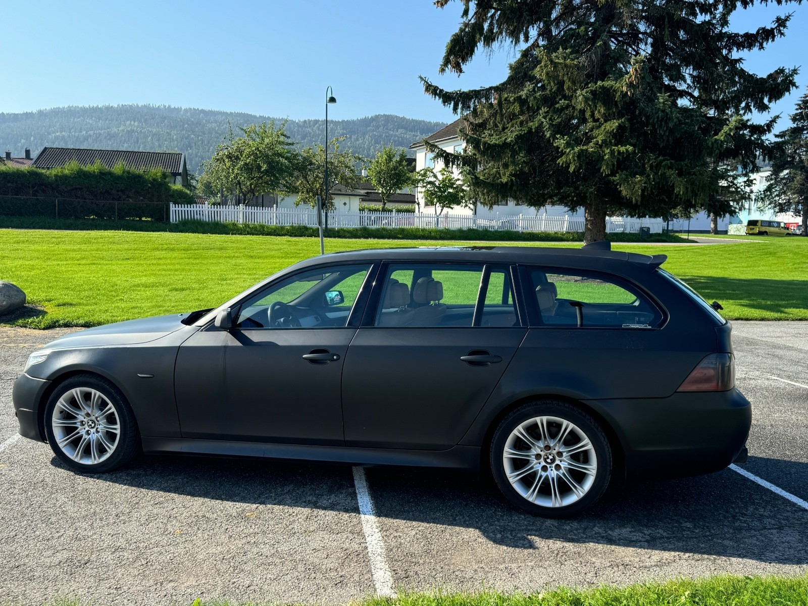 BMW Série 5 -523I 190hp/M-Sport/Eu 02.25/Shine/Cruise/Multifunk/AC++